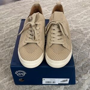 White Mountain women s Tan Knit Lace-Up Sneakers